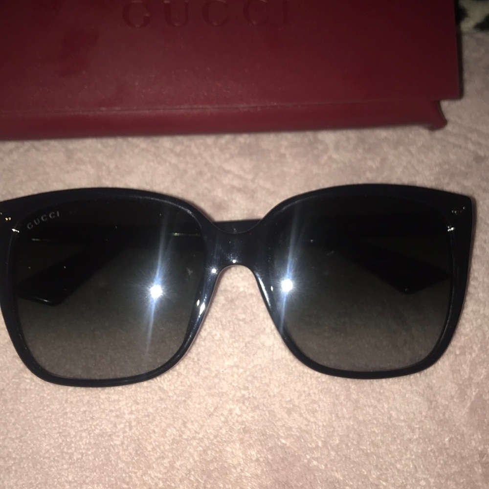 NEW Gucci Black Cat Eye Sunglasses, comes with Gucci shipping bag - Picture 5 of 13
